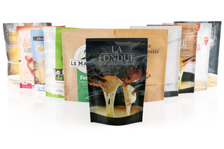 Collection de sachets à fondue imprimés individuellement.