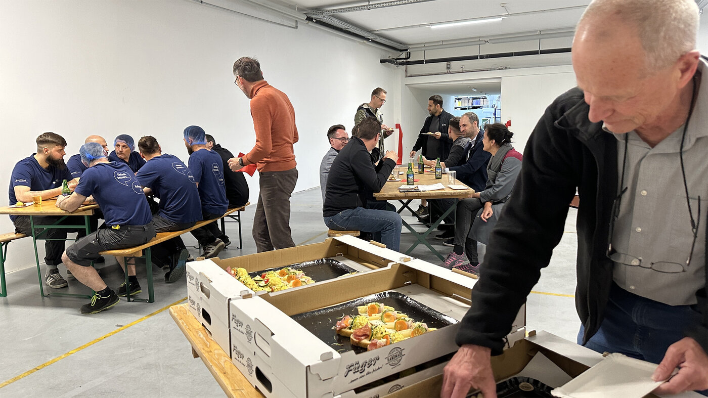 Lors de l'apéritif d'inauguration du tunnel logistique