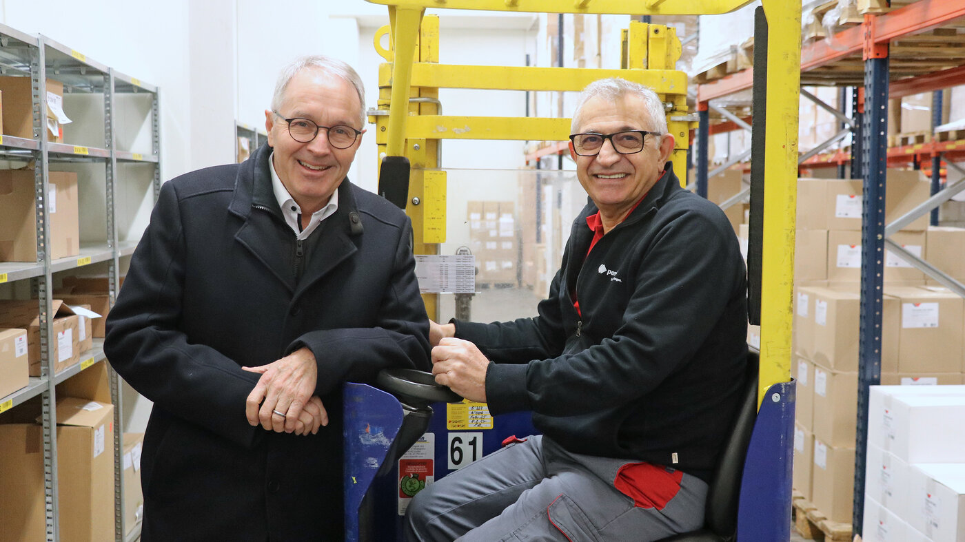 Le PDG Thomas Hansmann et le jubilaire Zeki Mert