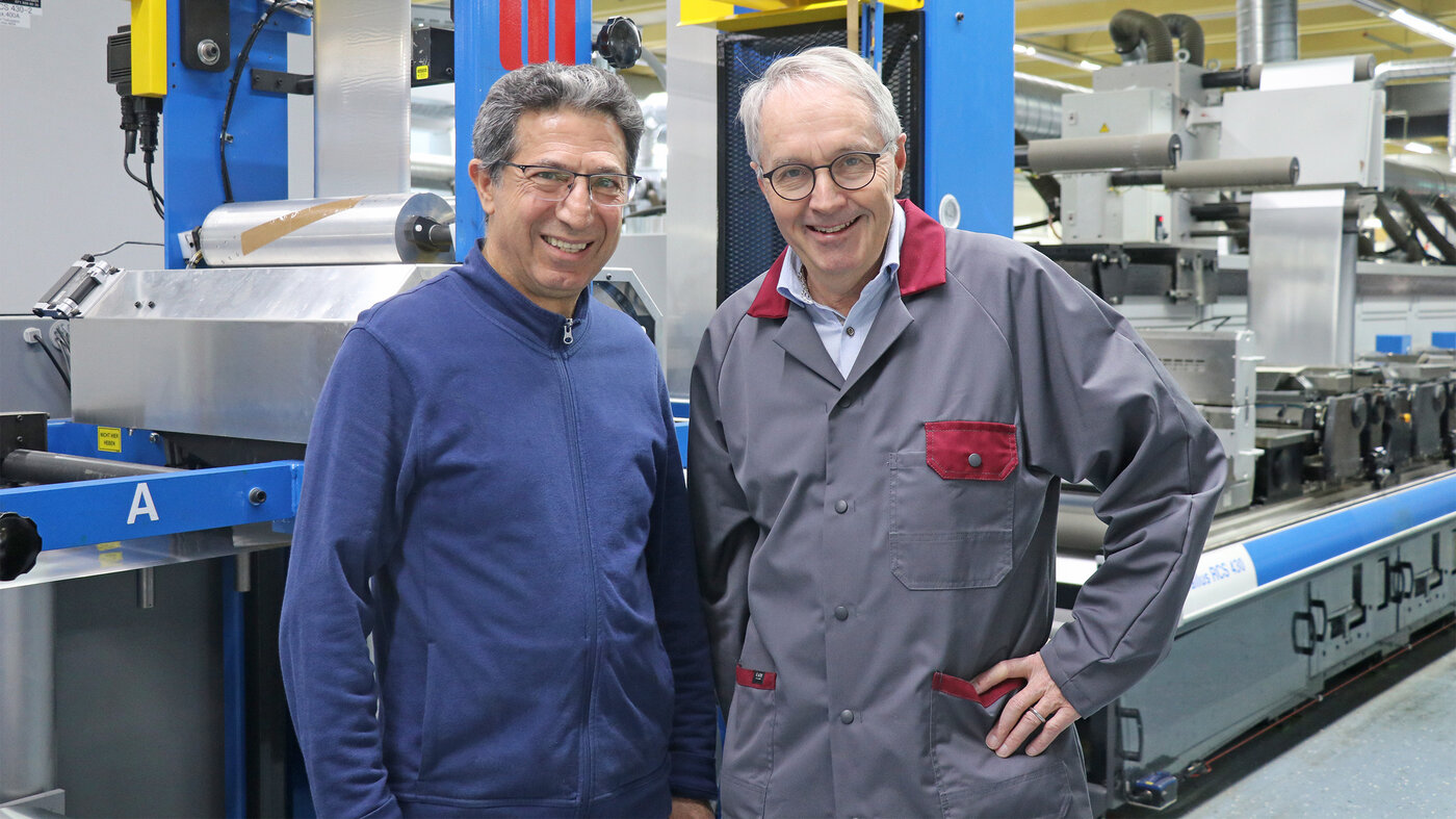 Le jubilaire Sahin Deniz avec le CEO Thomas Hansmann.