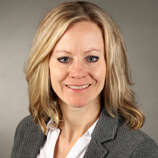 Nadine Baumgartner, Service de vente interne Cosmetics, Permapack